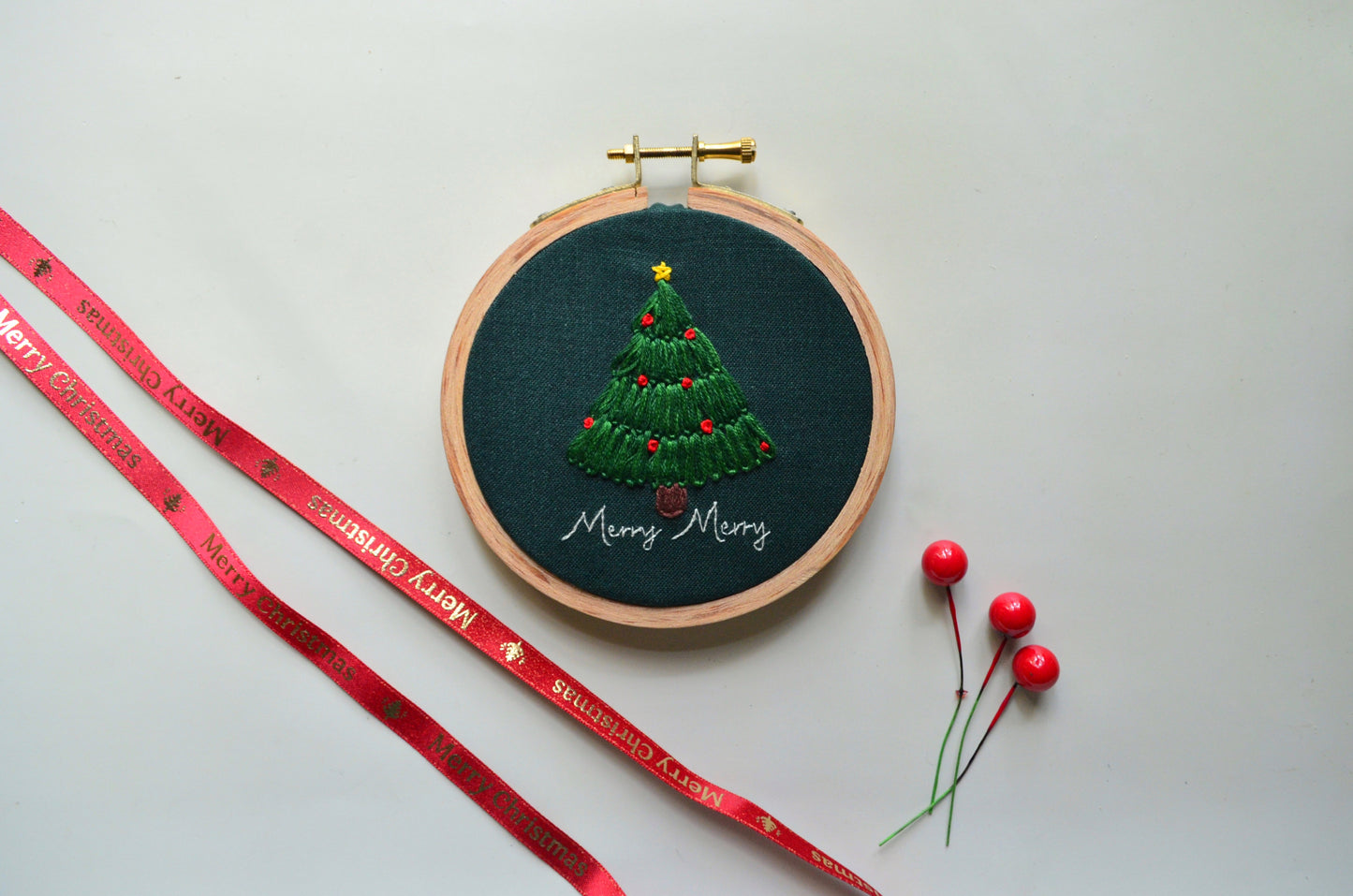 Set of 10 Merry Merry - 4” Ornament