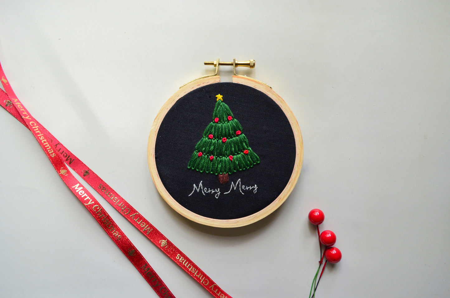 Set of 10 Merry Merry - 4” Ornament