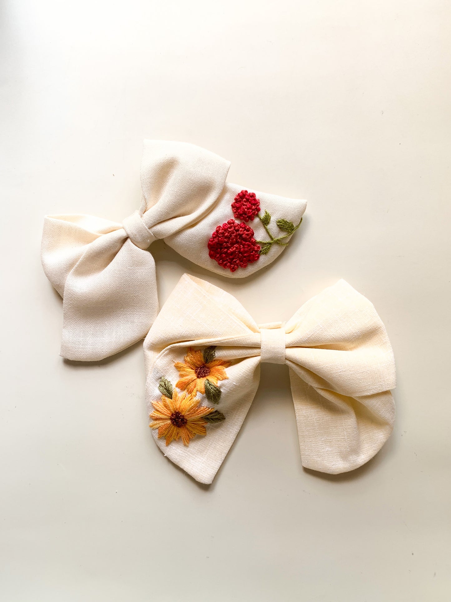 Floral Cream Bow Combo