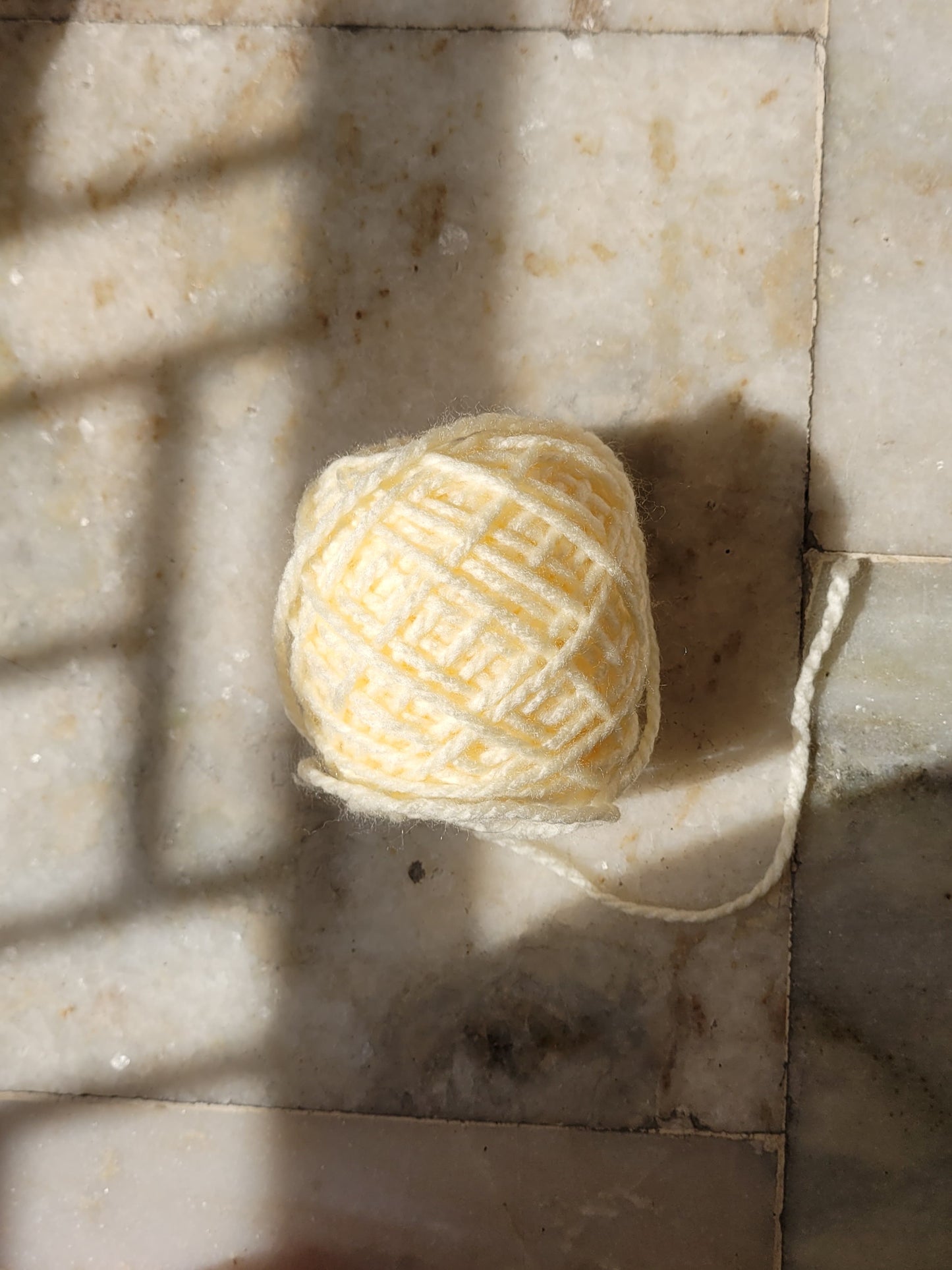Yarn Ball - Off White