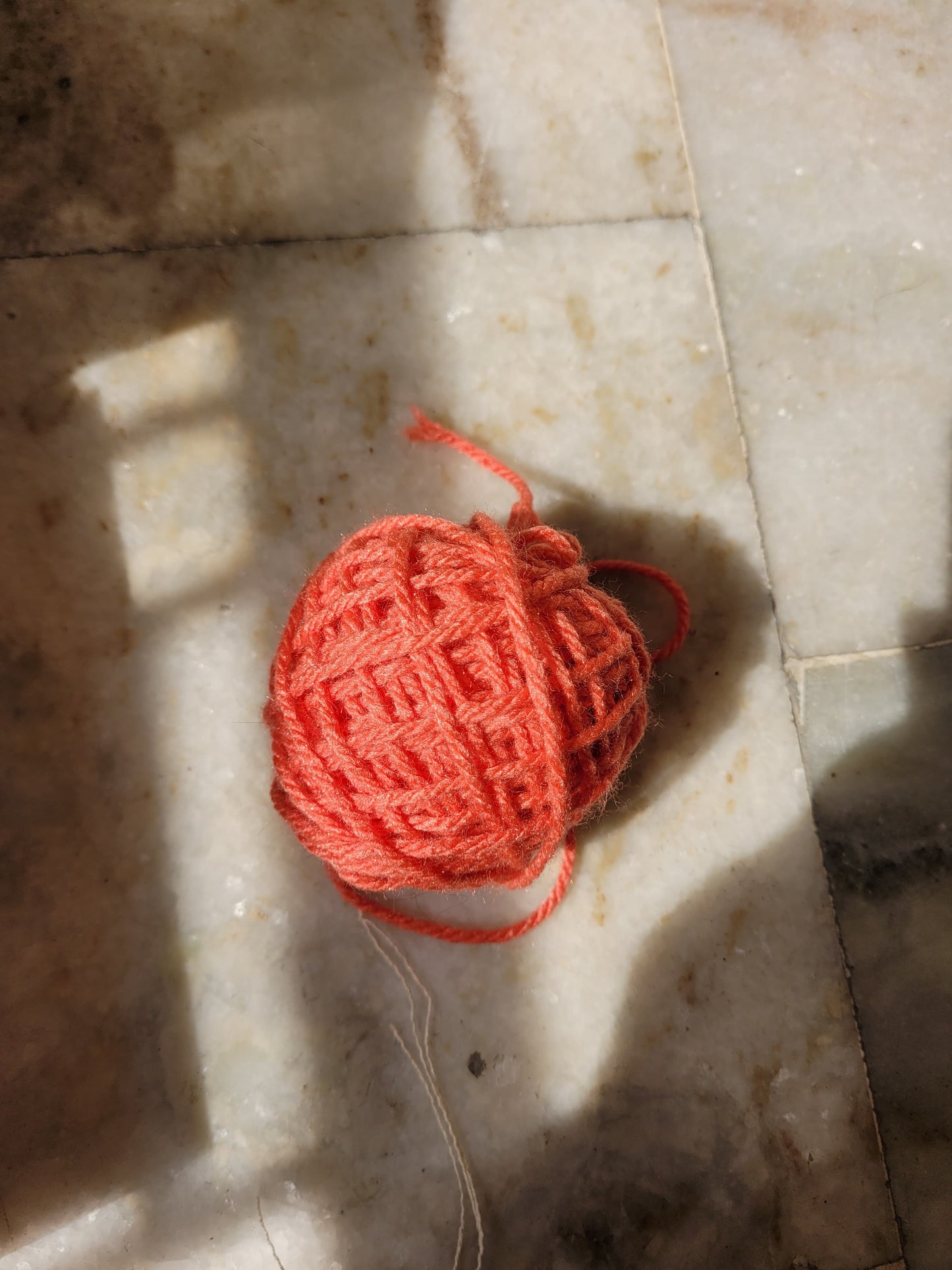 Yarn Ball - Salmon