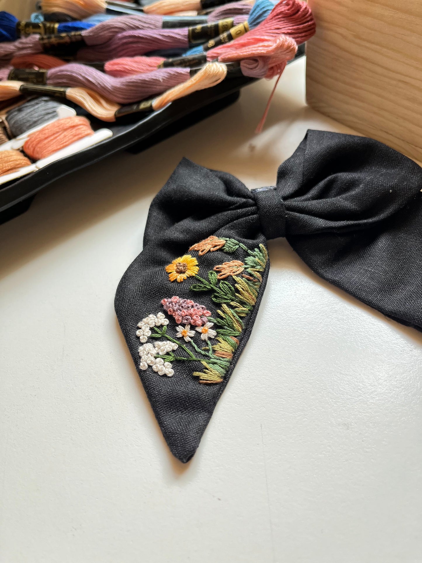 Wildflower knot hairbow