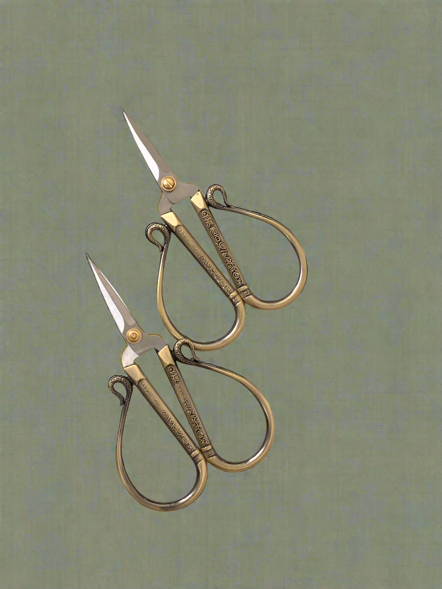 Bronze Vintage Scissors