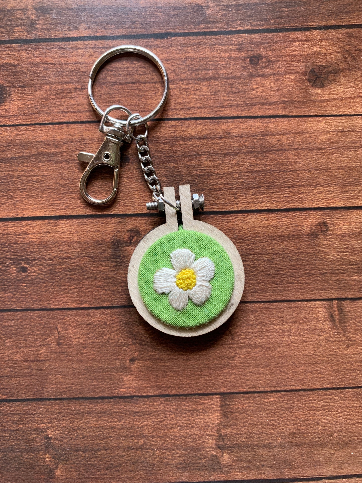 White Flower - 4cm Keychain (Made to order)