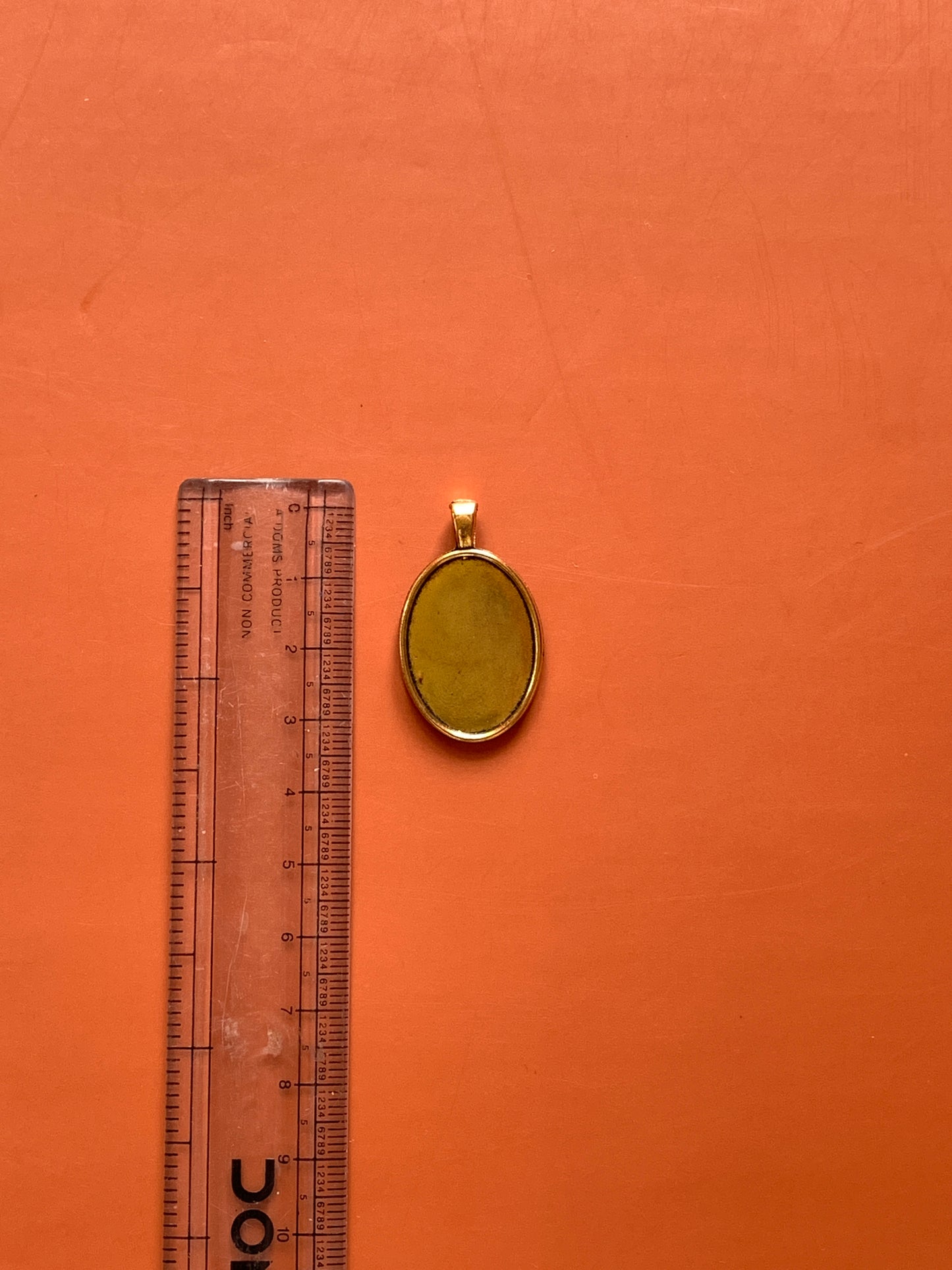 Oval Vertical Pendant Base - Gold