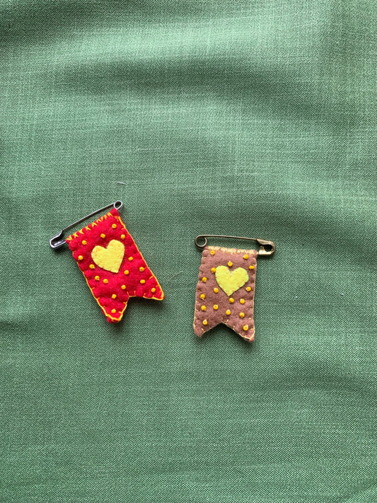 Heart Pin 4.5 x 2.5 cm