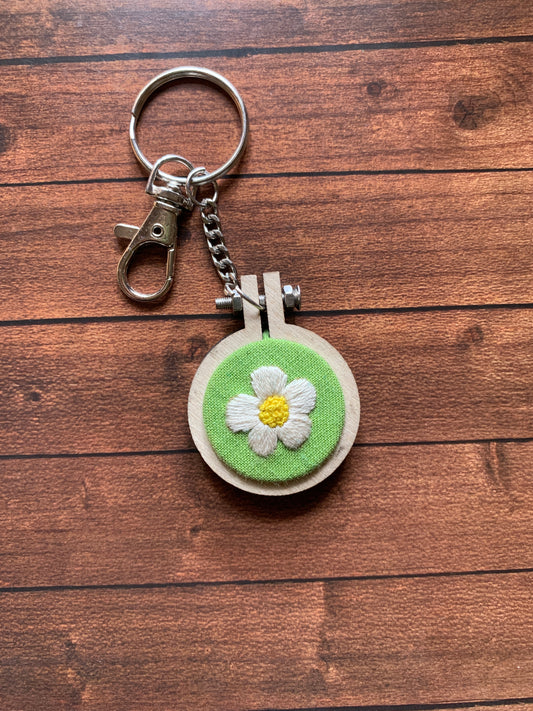 White Flower - 4cm Keychain (Made to order)