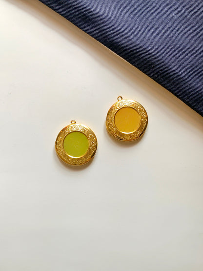 Openable Pendant Gold
