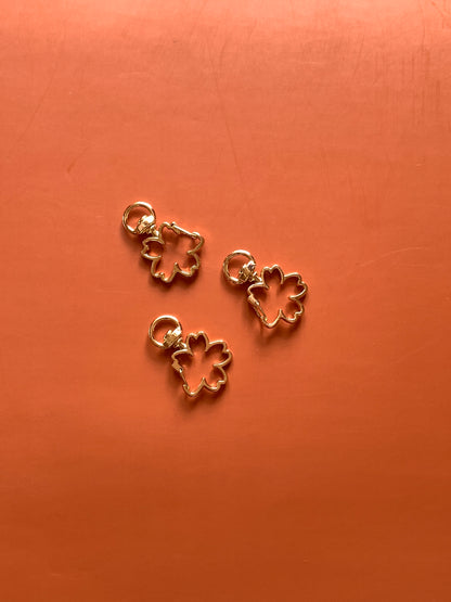 Flower Lobster Hook Gold