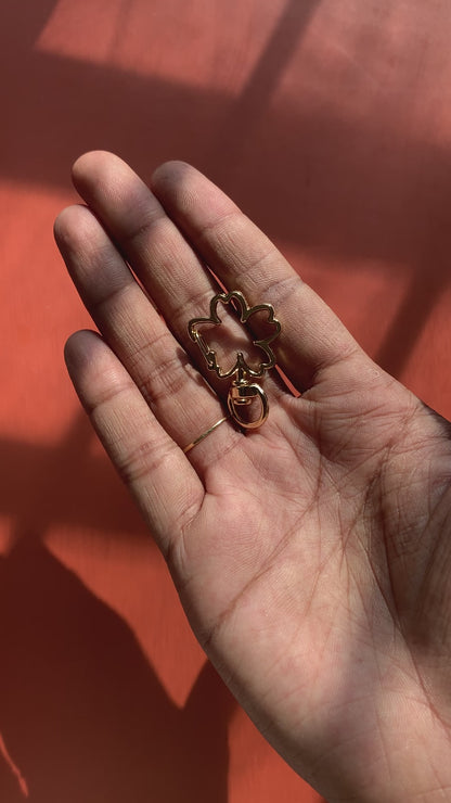 Flower Lobster Hook Gold