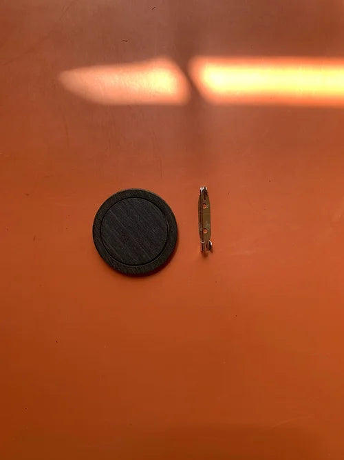 Mini Hoop Brooch (Black) 4 cm