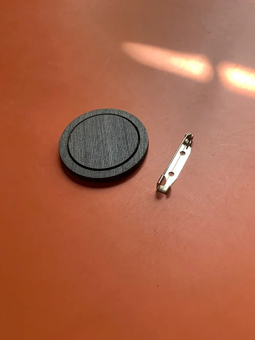 Mini Hoop Brooch (Black) 4 cm
